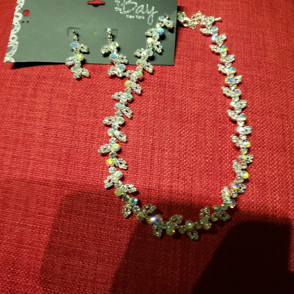 By the Bay earrings and necklace set